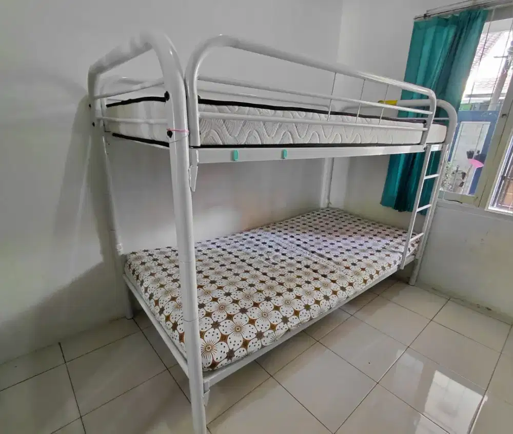 Ranjang susun Second Wesley Bunkbed Informa
