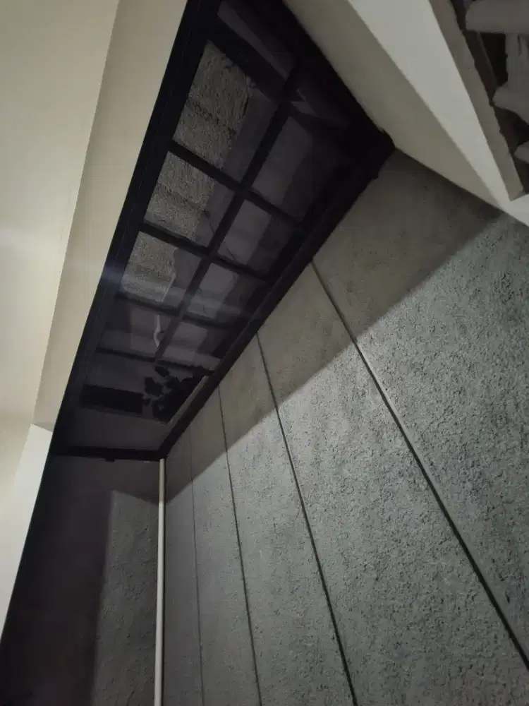 Kanopi sleding buka tutup manual