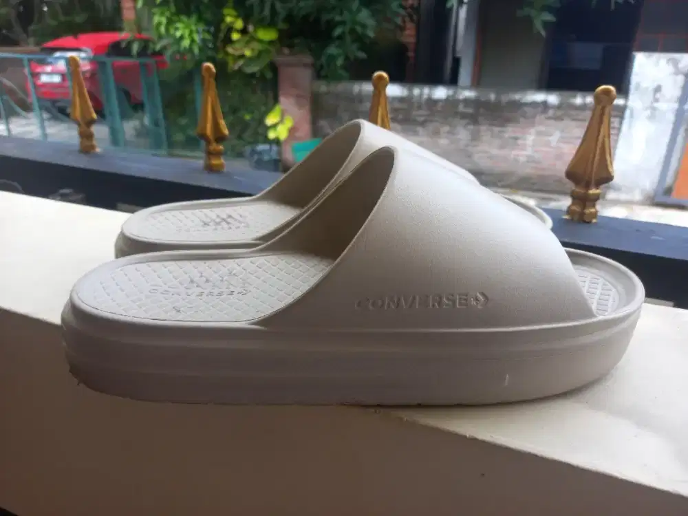 Sandal Pria Converse