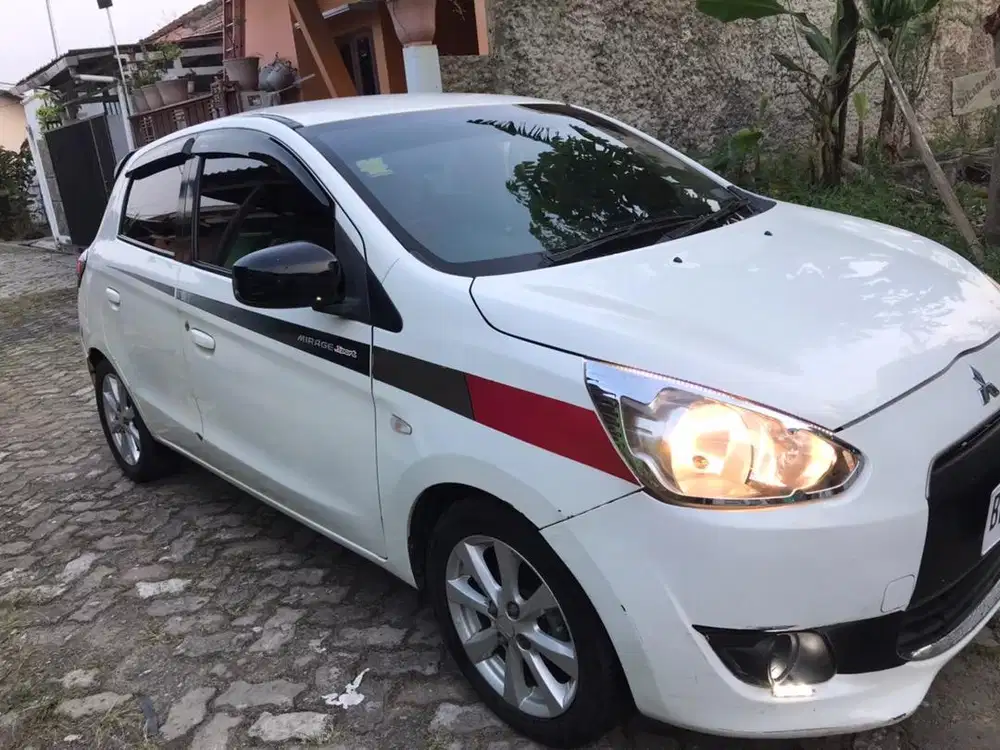 Dijual mobil mirage 2015