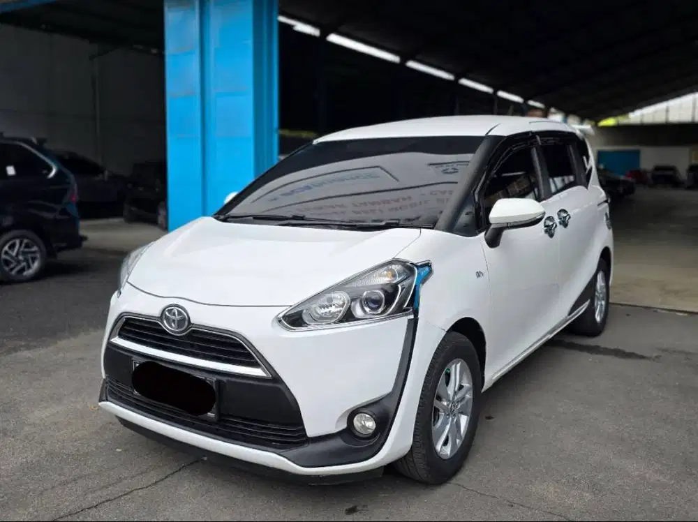 ( TDP 19 JUTA) Toyota Sienta 1.5 G CVT 2016 / Avanza / Mobilio
