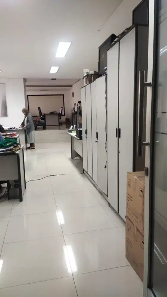 Dijual/disewakan gudang produksi luas di Dayeuhkolot Bandung