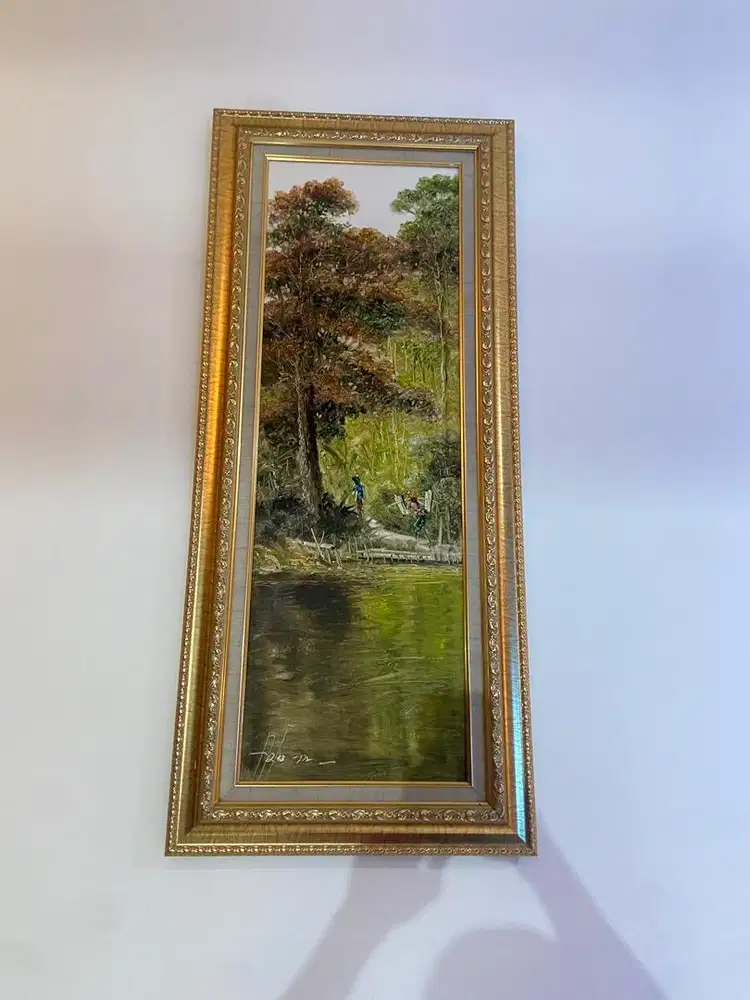 bingkai lukisan dekorasi rumah memanjang kebawah