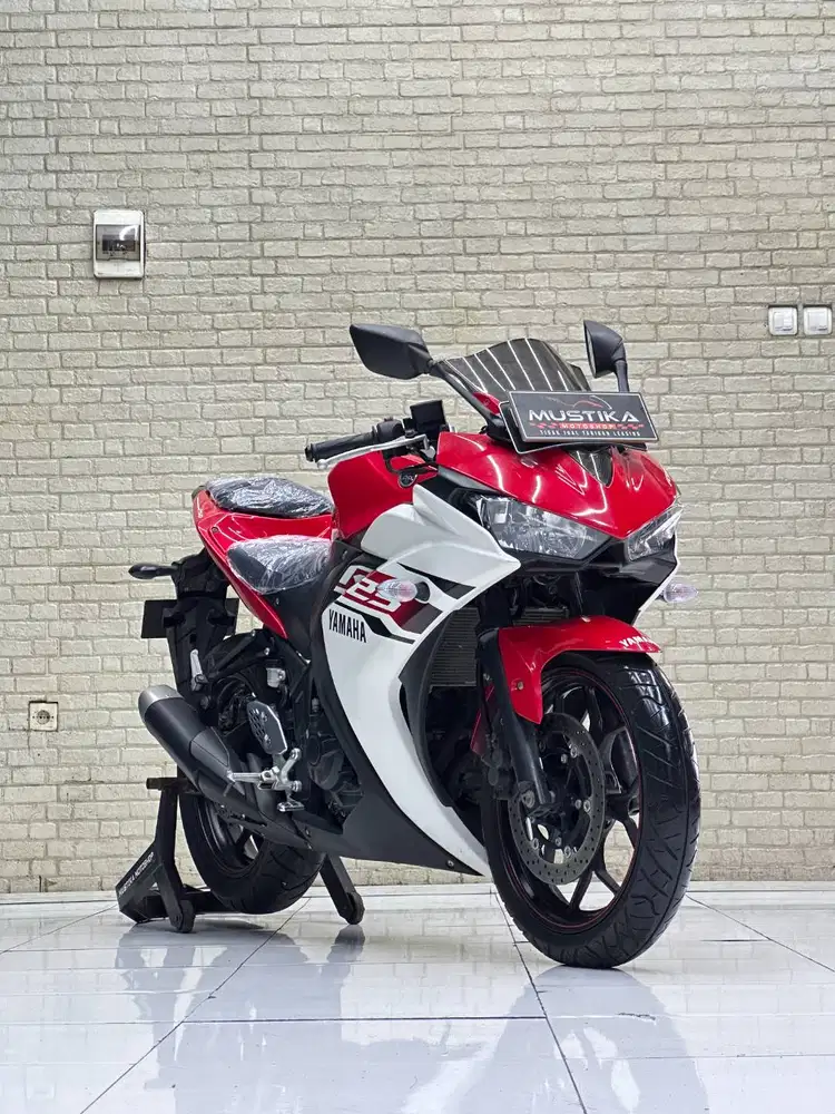 R25 Unit Simpanan Superb Condition