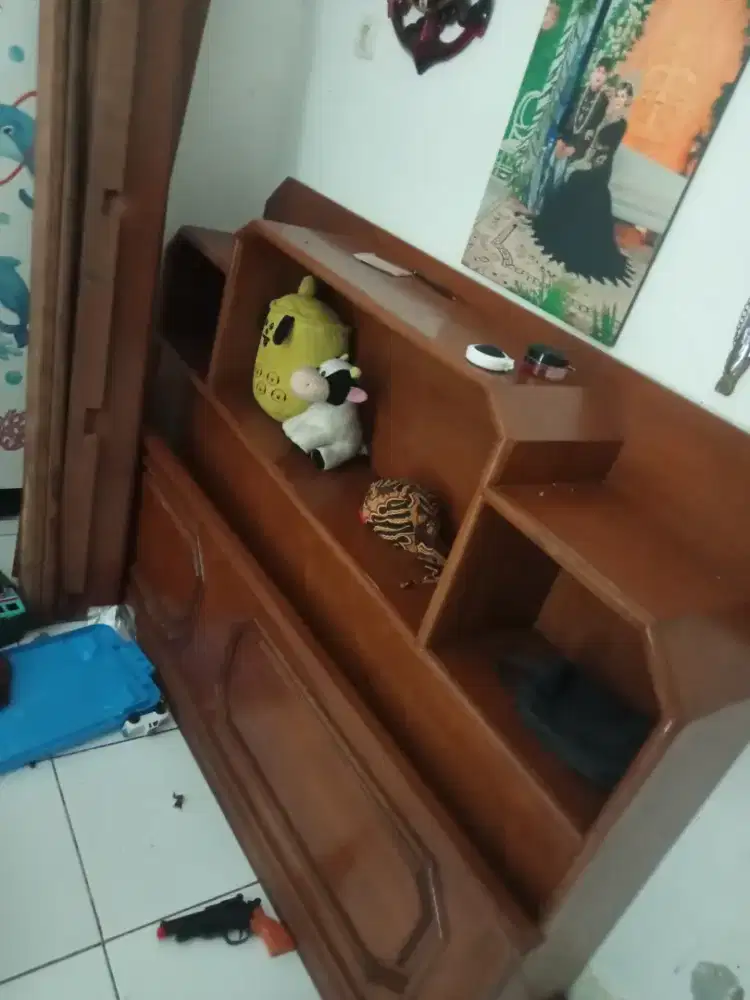 diapan/tempat tidur.