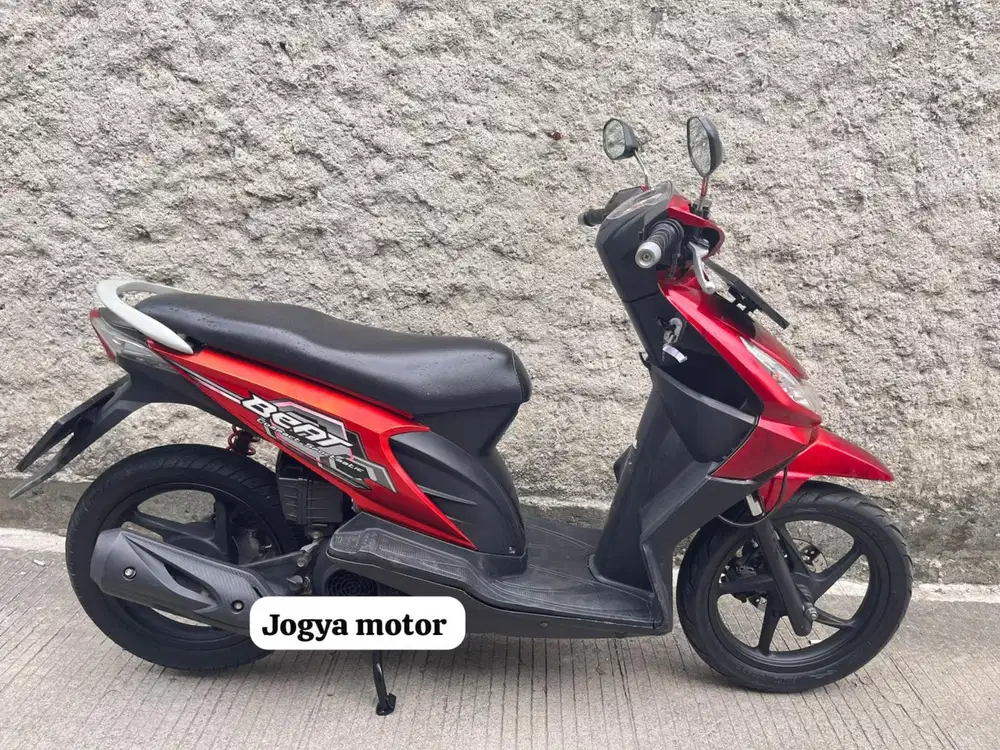 (B) Honda beat karbu tahun 2012 cash