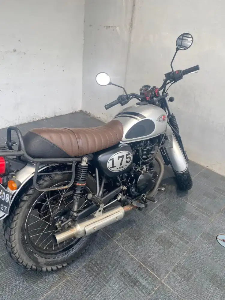 Kawasaki W175 SE 2018