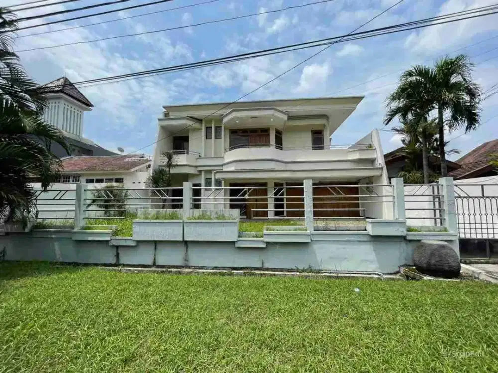 Dijual Rumah Darmo Sentosa Raya Surabaya dekat Ciputra World