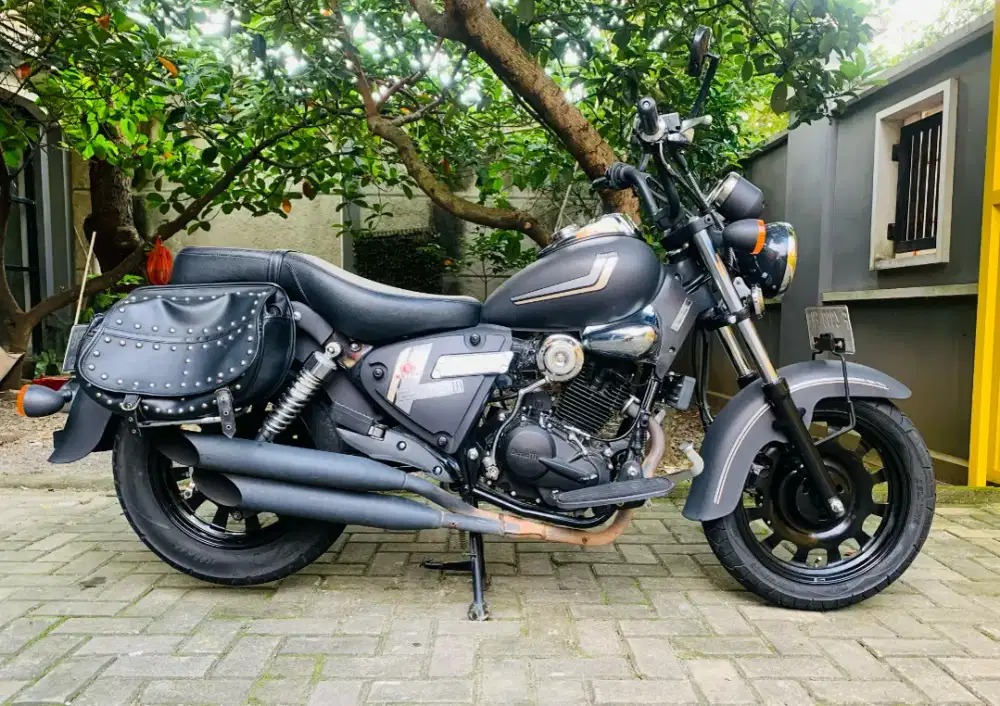 Benelli motobi 200 efi