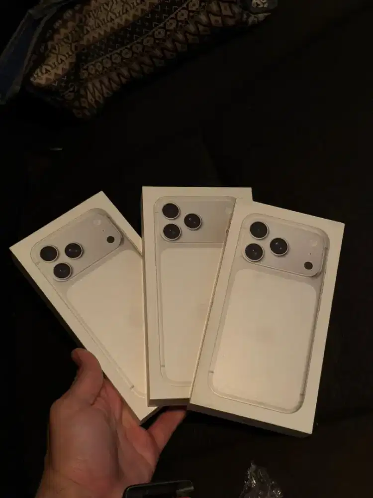 IPHONE 17 PRO MAX 256 SILVER IBOX