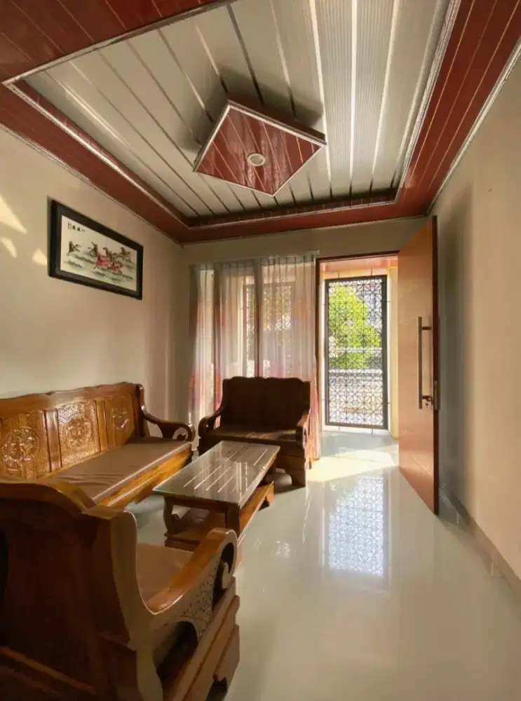 Disewakan Rumah Di Babatan Pantai