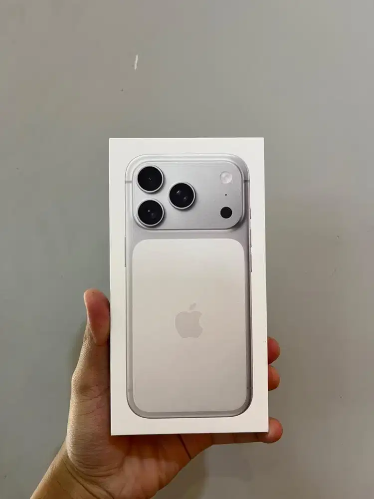 Ready Iphone 17 Pro Silver 256
