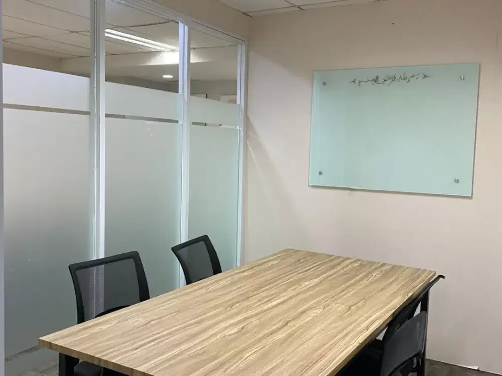 SEWA KANTOR DI  JAKARTA SELATAN TB SIMATUPANG  69M2  FURNISHED  165K NEGO