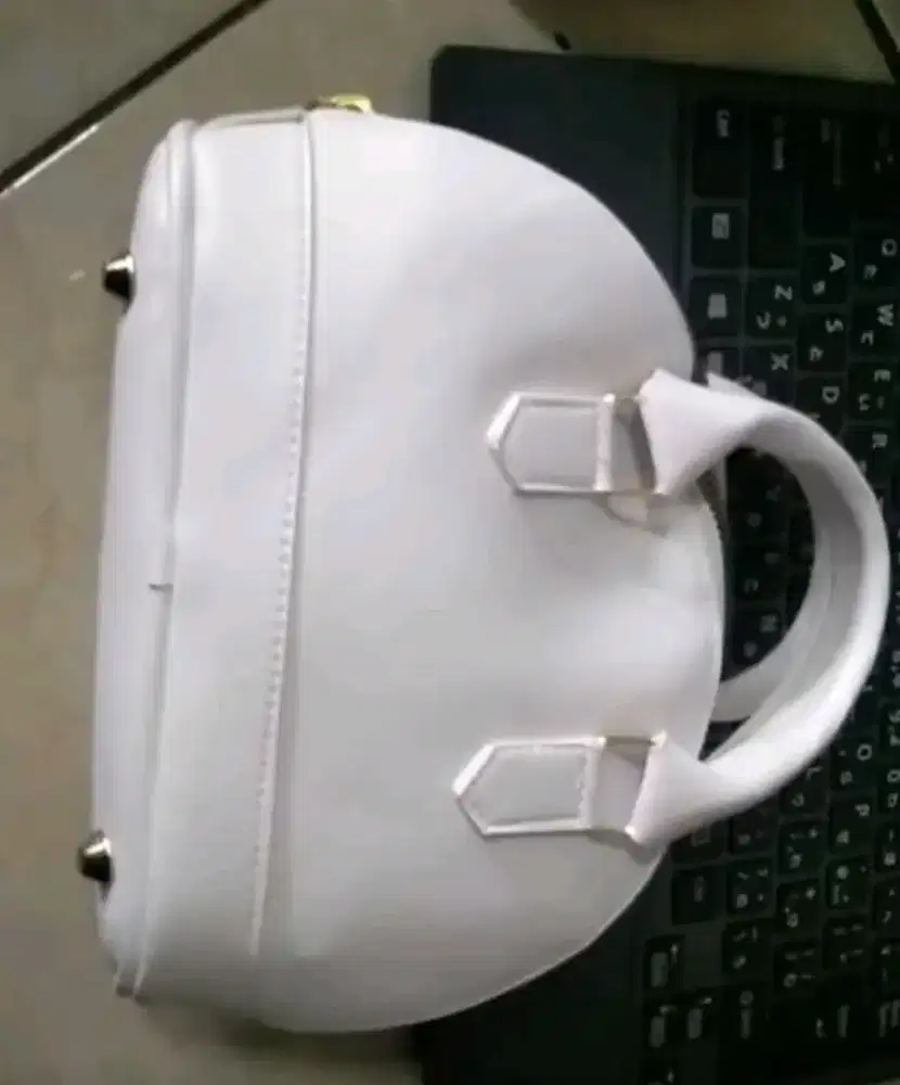 TAS SELEMPANG WANITA