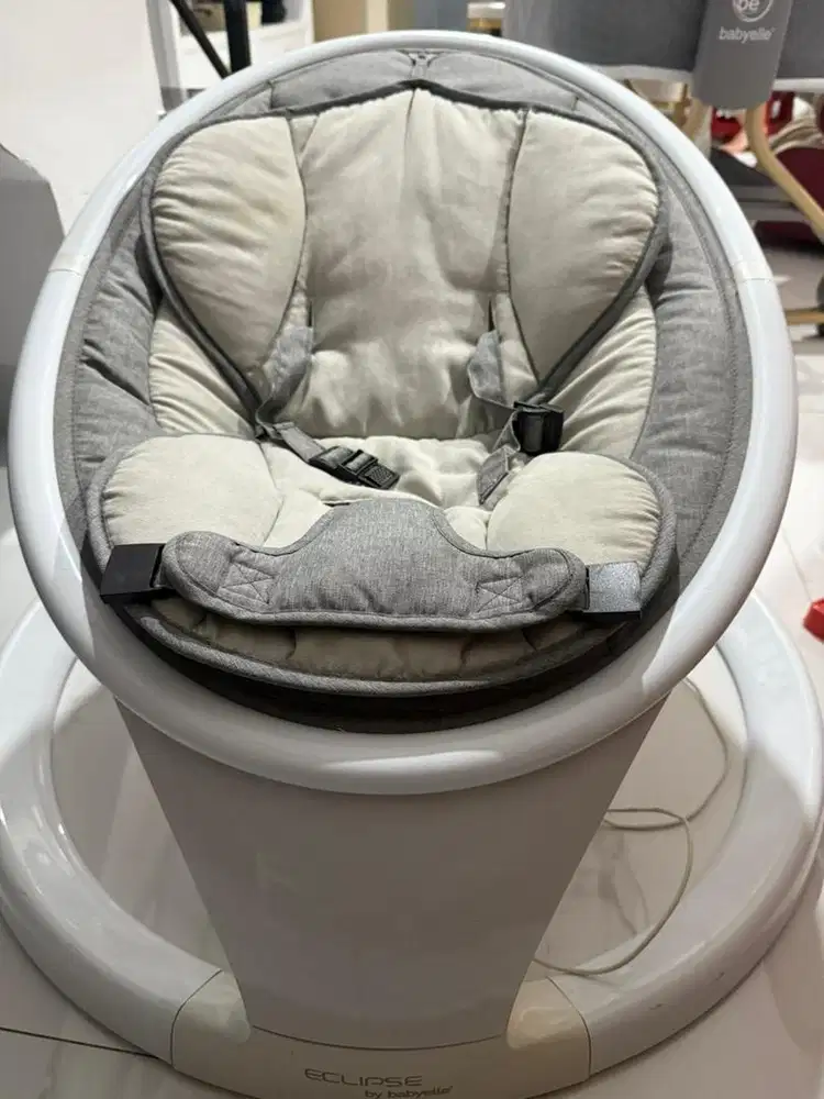 Ayunan Bayi Baby Elle Swing Bed Eclipse BE-221 dengan LED dan Music