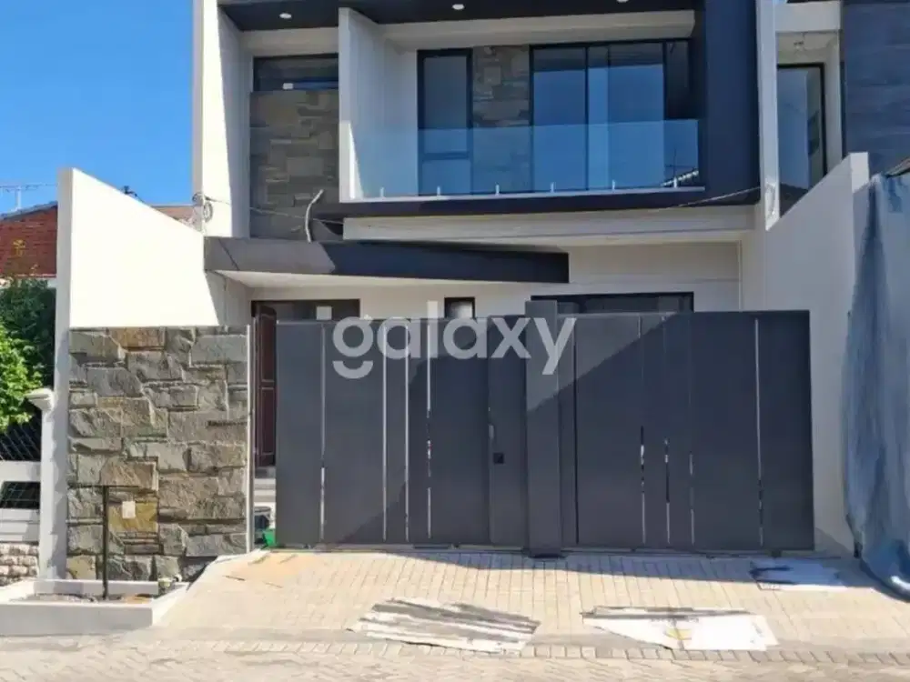 baru gress istimewa rumah bangunan mewah manyar lokasi strategis