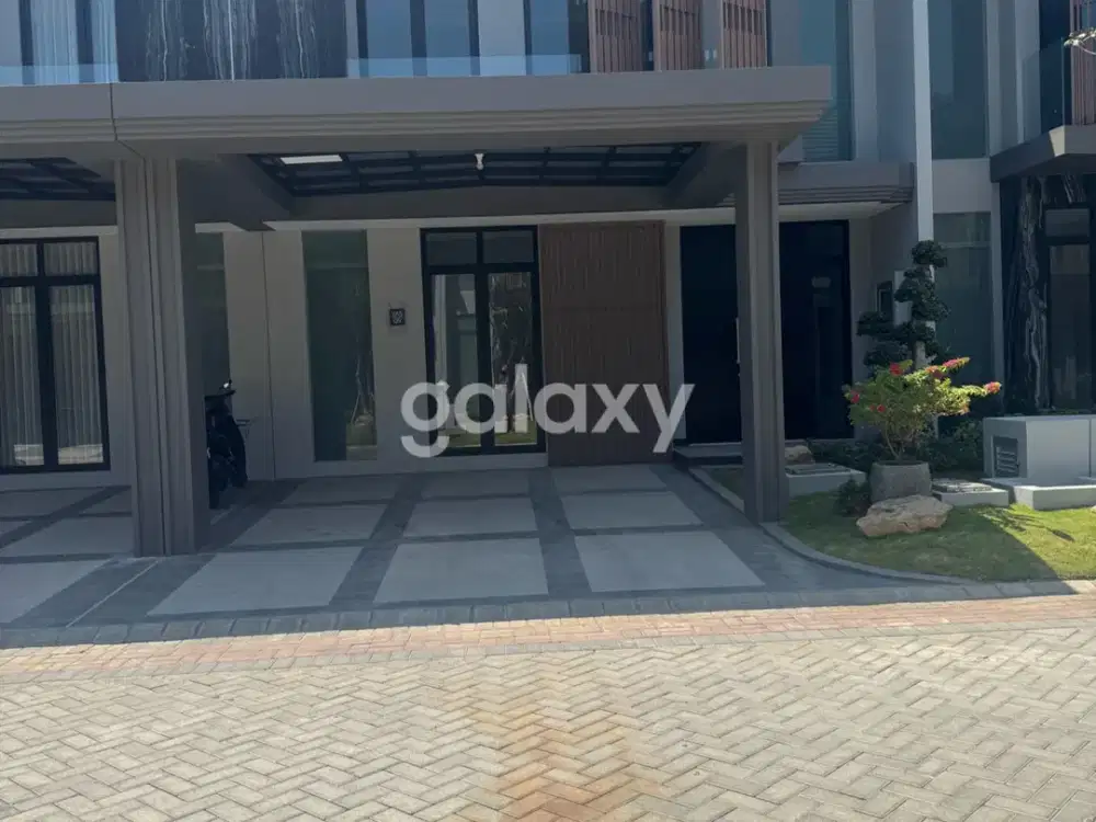 Rumah gress mewah di Grand Island, Pakuwon City, Surabaya.