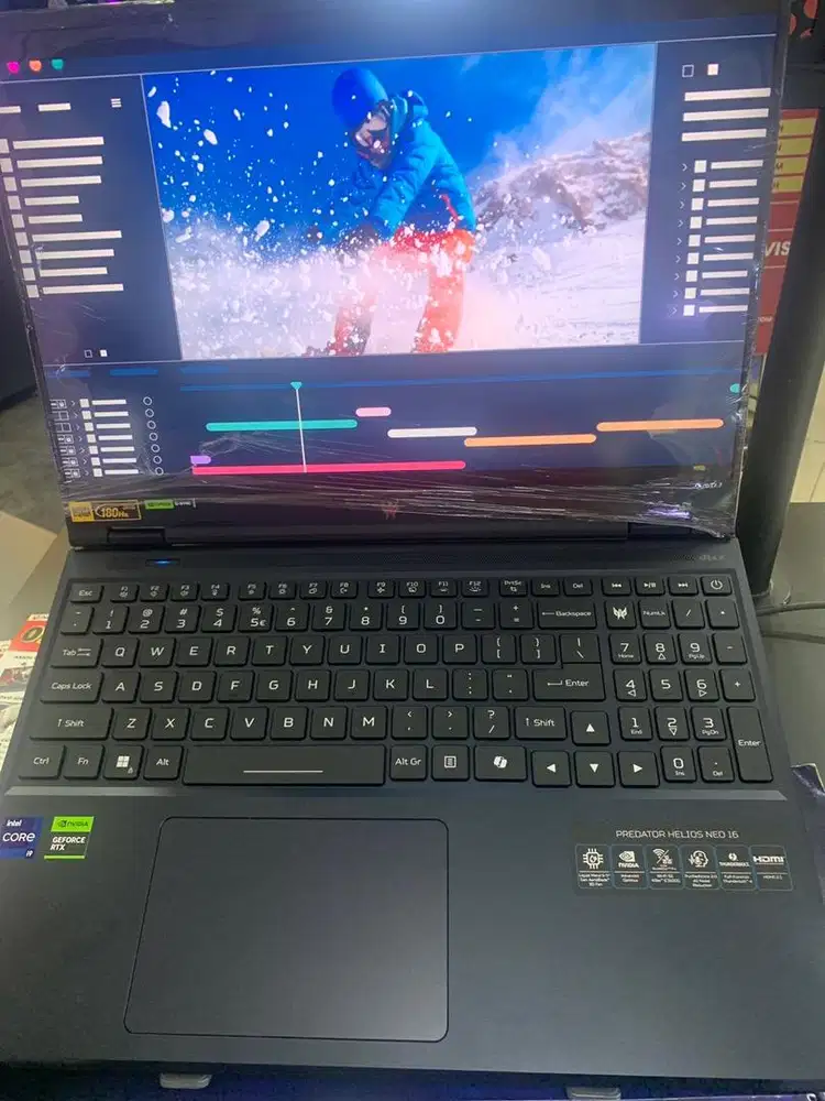di jual laptop acer predator helios neo 16