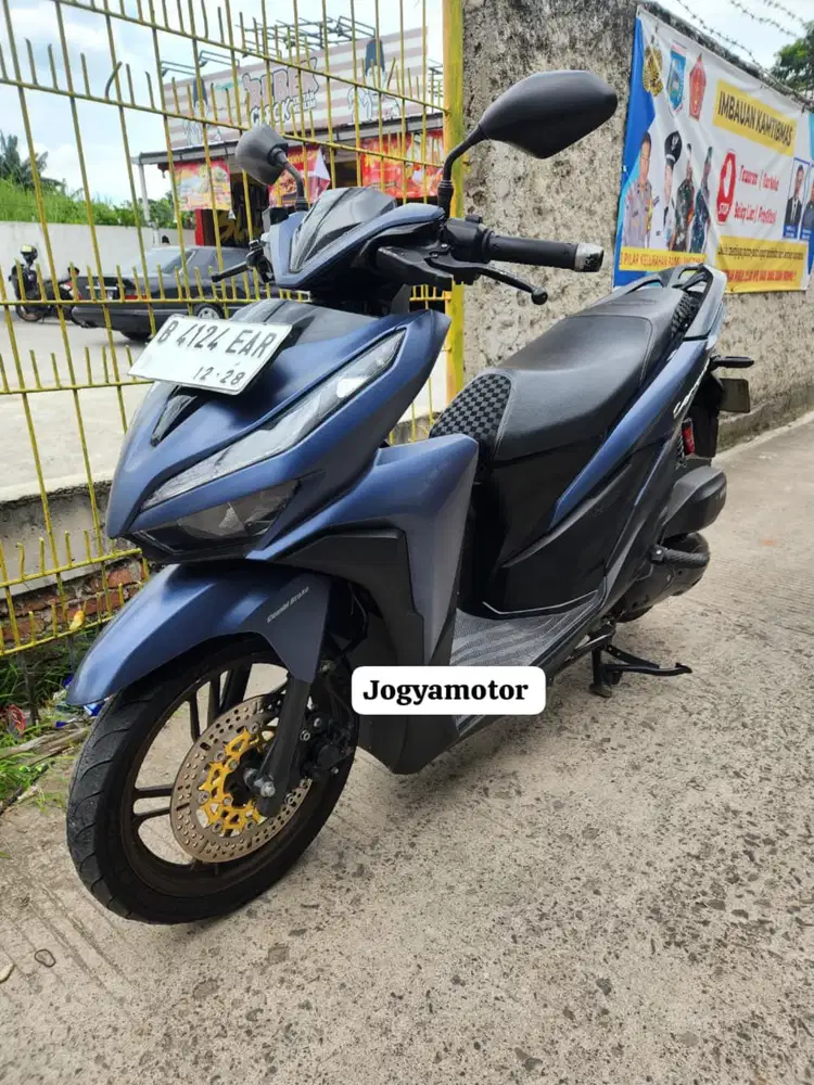 (C) HONDA VARIO 125 CBS TAHUN 2023 KM LOW