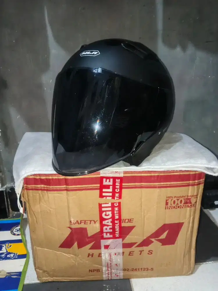 Helm MLA cosmo halface