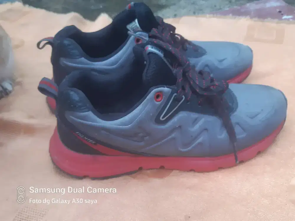 EAGLE FIGHTER original,Sepatu Olahraga Lari Pria/wamita second size 37