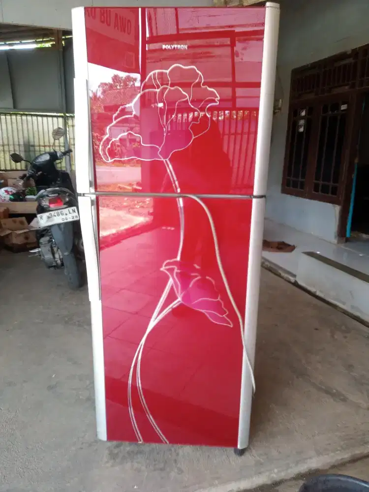 Dijual kulkas Polytron pintu 2