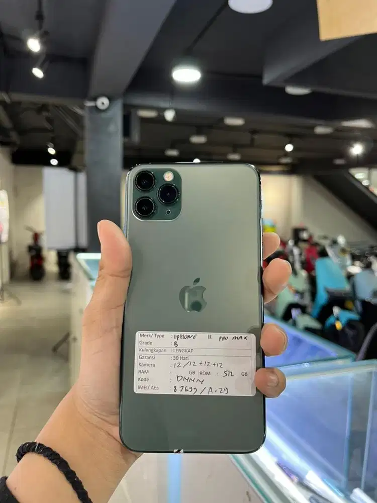iphone 11 pro max, second like new
