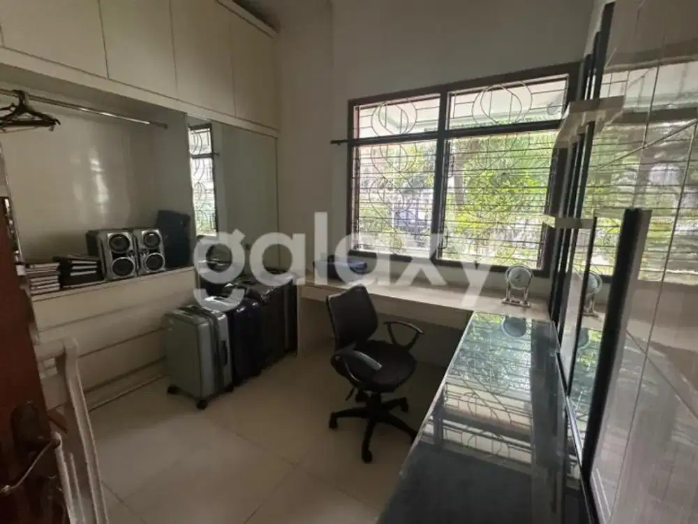 RUMAH KONDISI BAGUS LOKASI DI PERUMAHAN KERTAJAYA INDAH TIMUR