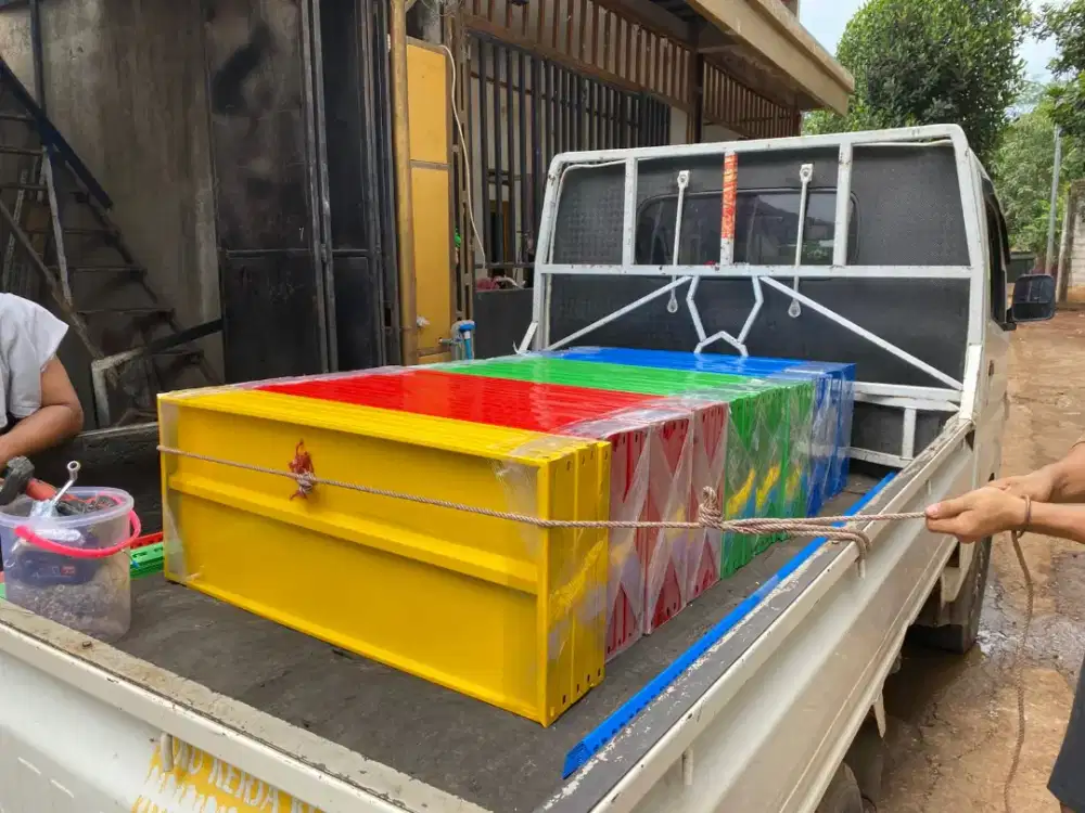 Rak Besi Siku Lobang 40×100×200 (request warna)