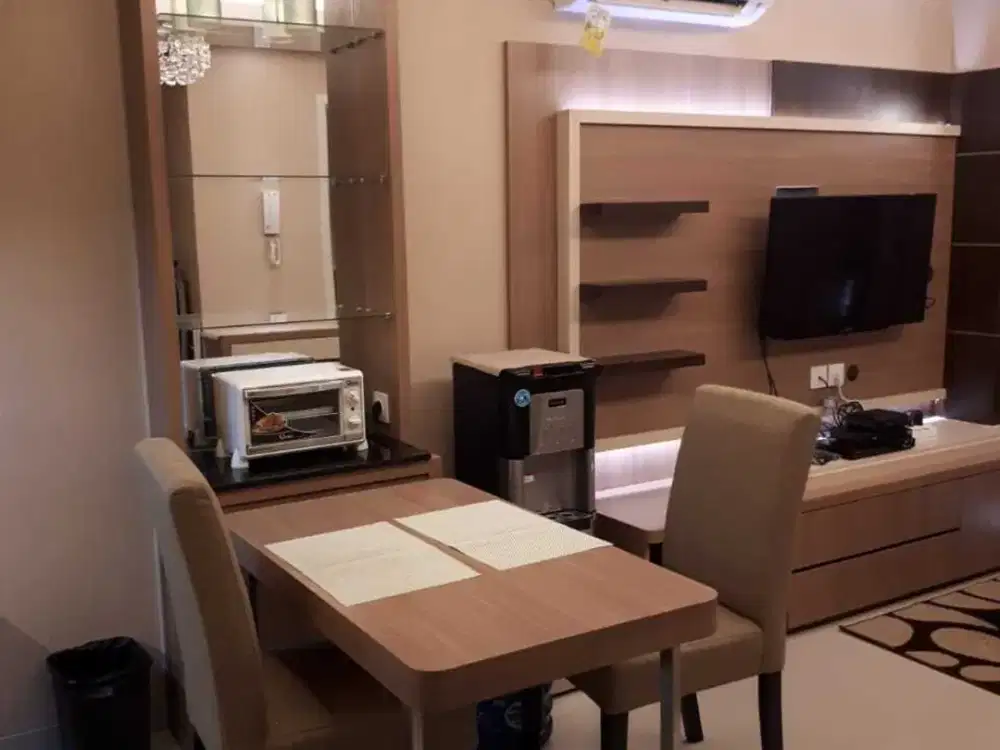 Disewakan apartemen Trivium The Suites 1br 38sqm bagus di Lippo Cikara