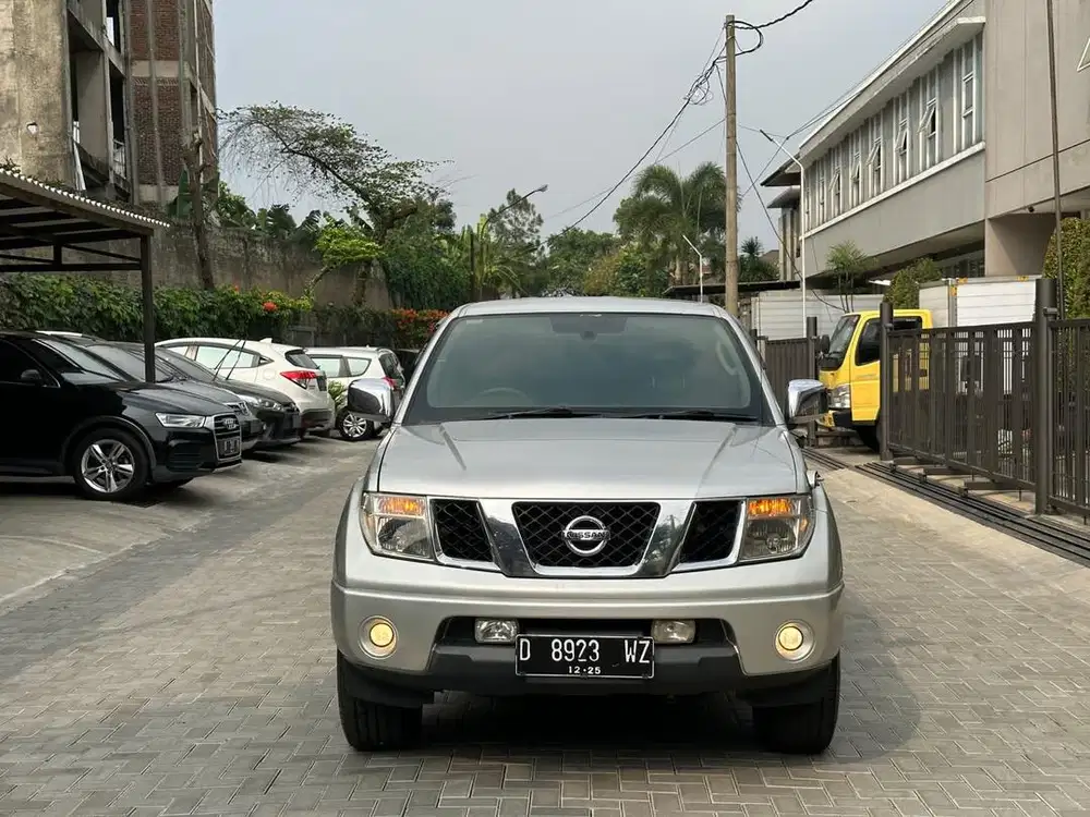 Nissan frontier navara automatic 2008