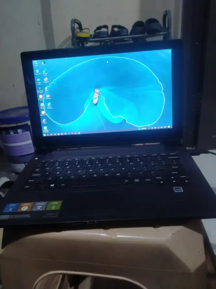 Lenovo S210 Touchscreen Celeron 1037U/SSD 128GB /DDR3L 8GB Jaksel