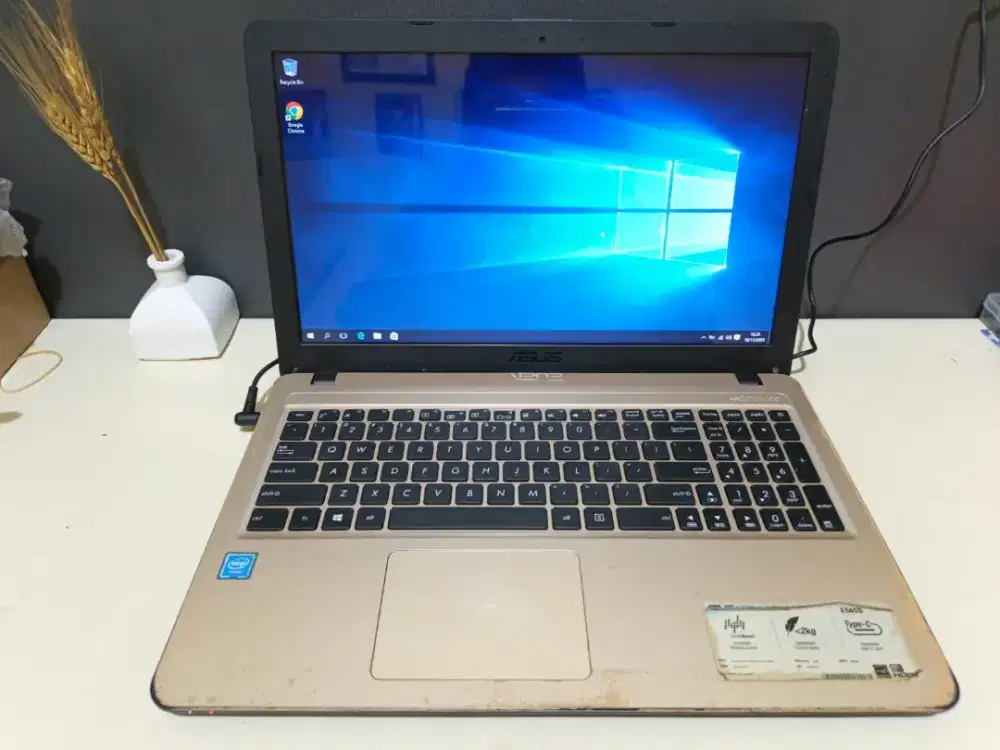 Laptop Asus X540SA Keyboard Numerik Layar 15,5inch Second