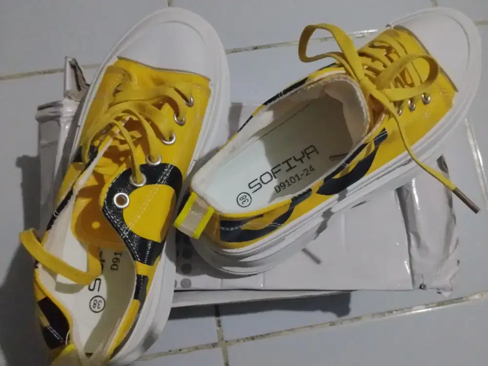 Sepatu Sofiya (Royal Tiger)