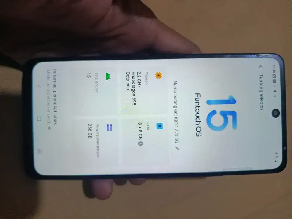 IQOO z7x 5G 8+8/256 by vivo