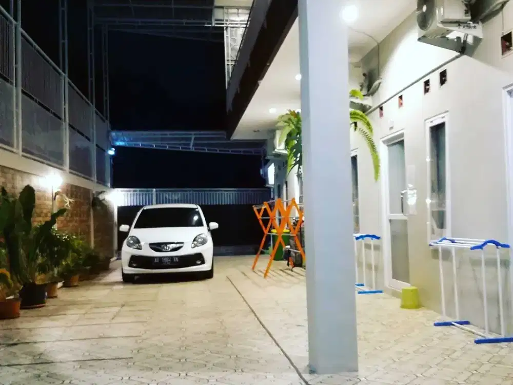 Rumah kost ekslusif 12 kamar tidur lingkungan kampus UII