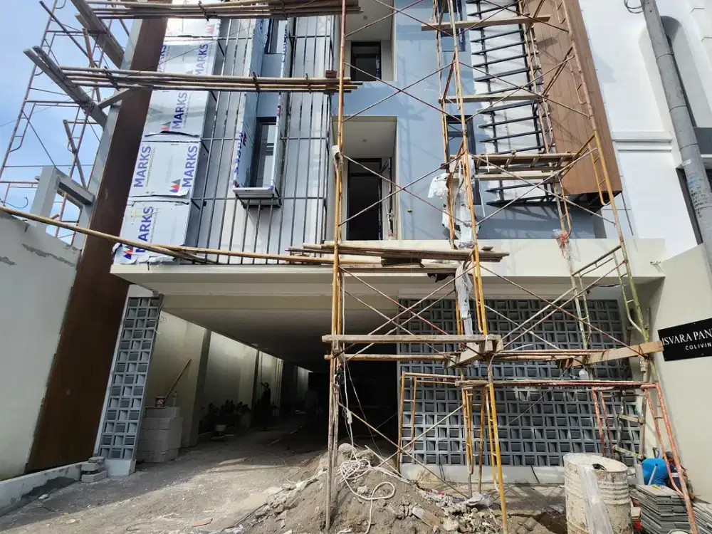 Rumah kost ekslusif 24 kamar tidur seperti hotel 4 lantai pogung