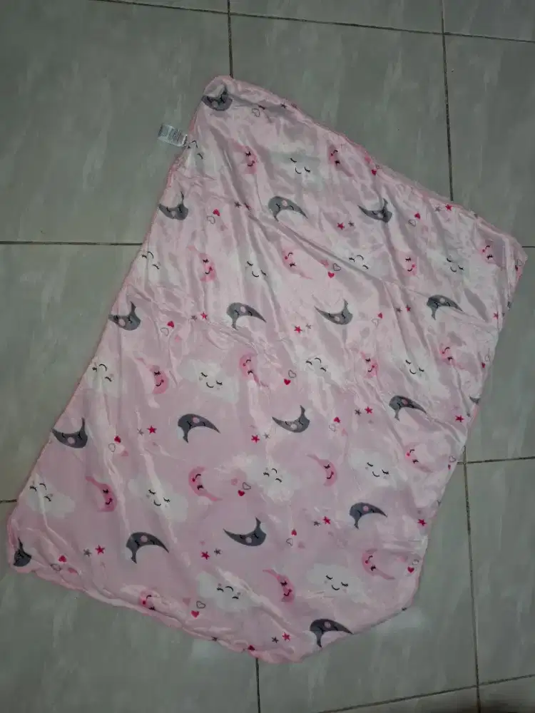 Selimut bayi warna pink