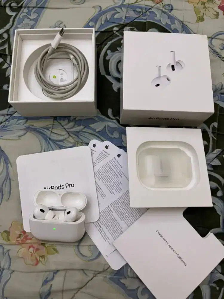Airpods pro 2 like new