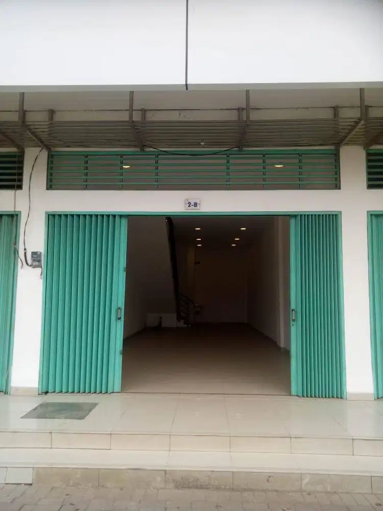 Disewakan ruko bekasi pinggir jalan 4 lantai