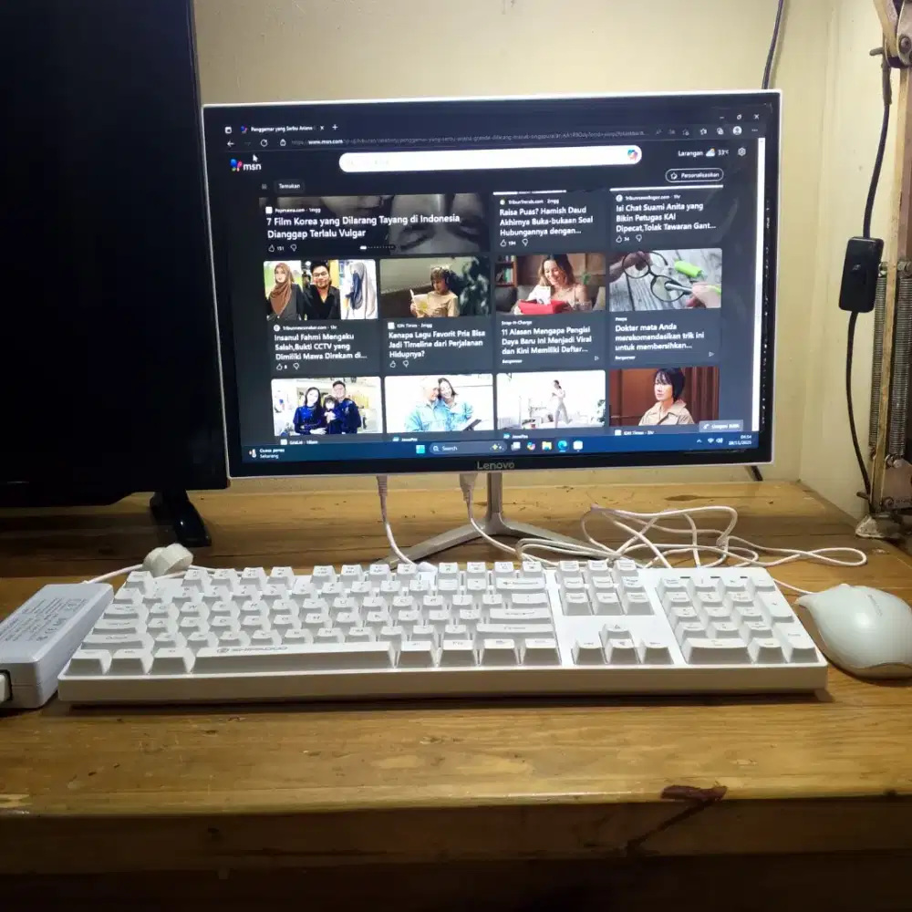 PC All In one 20 inch core i5 Ram 8 GB SSD 256 GB like new