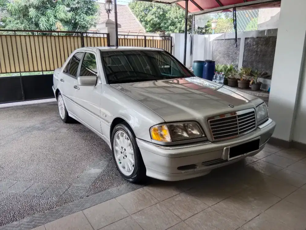Mercedes-Benz C230 1997 Bensin