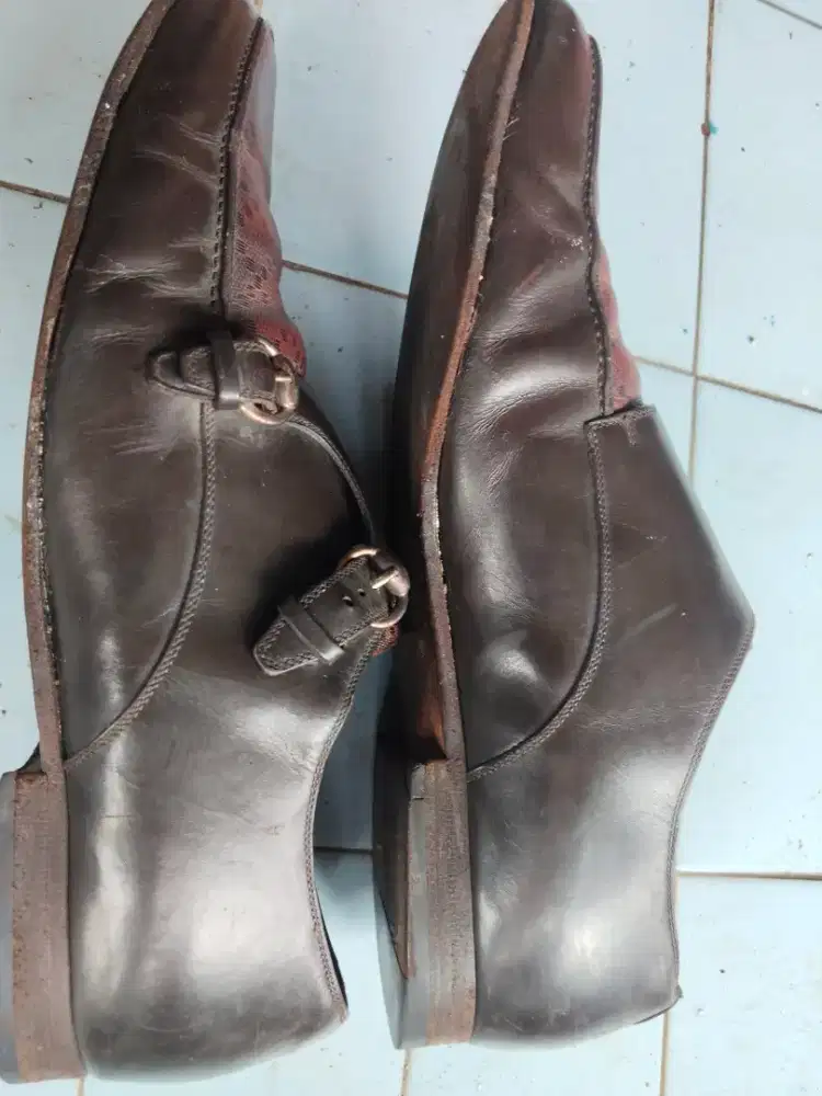 Sepatu gucci made in italy 43 louis vuitton zegna chanel hermes bally