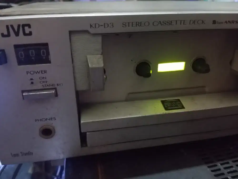JVC KD-D3 stereo cassette deck