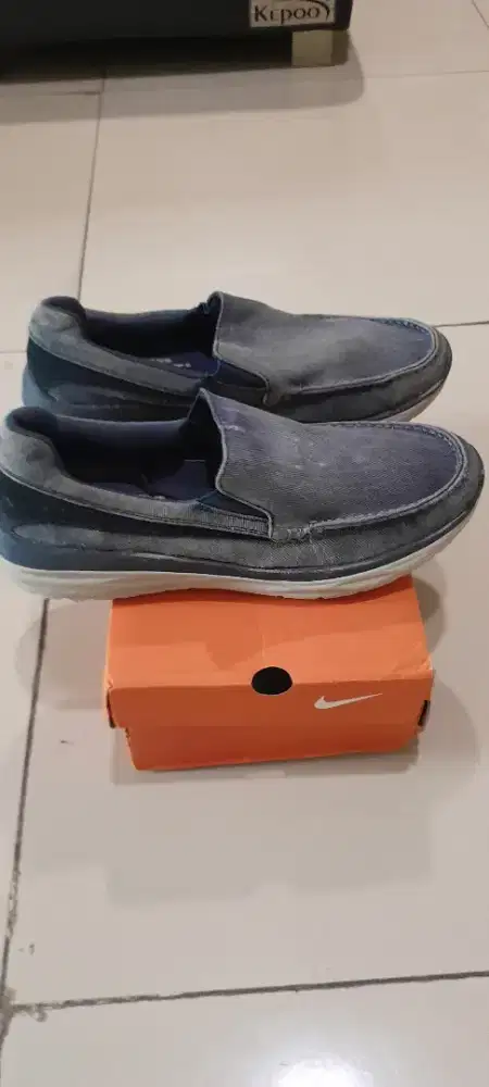 SKECHERS CLASSIC FIT uk.44