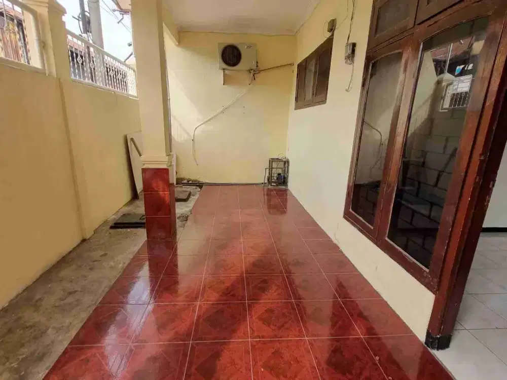 sewa rmh 1Lt bronggalan.5menit ke UNAIR,DR Soetomo dll