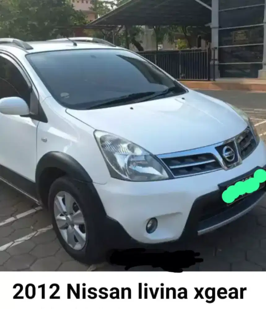 Nissan Livina x-gear AT 2012