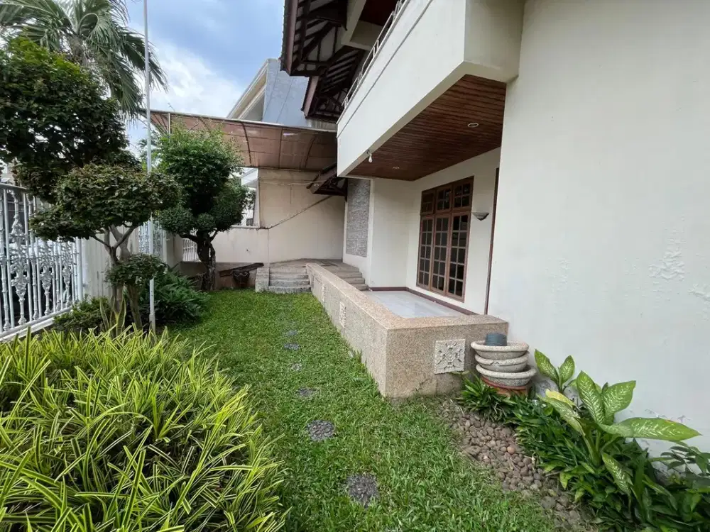 DiJual Rumah Cantik Strategis Siap Huni Bagus Besar Kelapa Gading