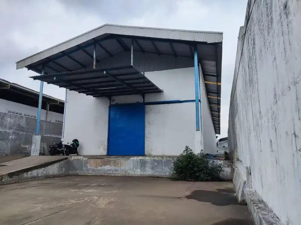 gudang luas strategis bagus siap huni di kamal muara ix, kel.kamal muara, kec kalideres, jakarta utara*