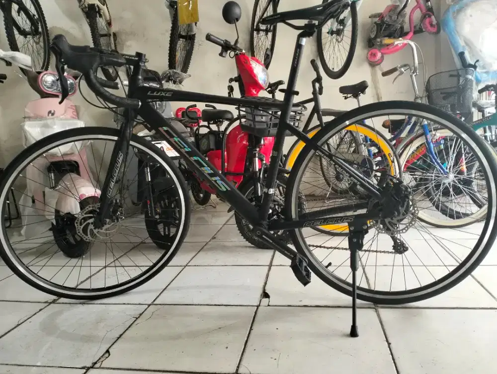 Cod,jual sepeda roadbike 28/700 Celcius Luxe 2x8 speed( bekas bagus )